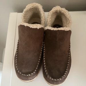 Womens LL Bean slippers!  Only worn a few times!  Size 8